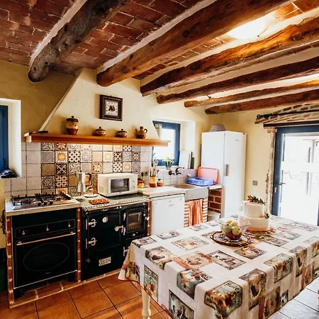 Mas Fullat Cottage, Tarragona Çiftlik konaklama *